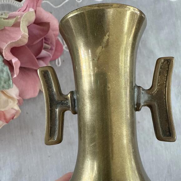 VTG Solid Brass Bud Vase 6.5” Rose Design Cottagecore Shabby Chic French Country - Picture 3 of 6